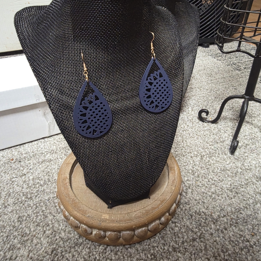 Navy Blue Cutout Teardrop Earrings – Lightweight Statement Style